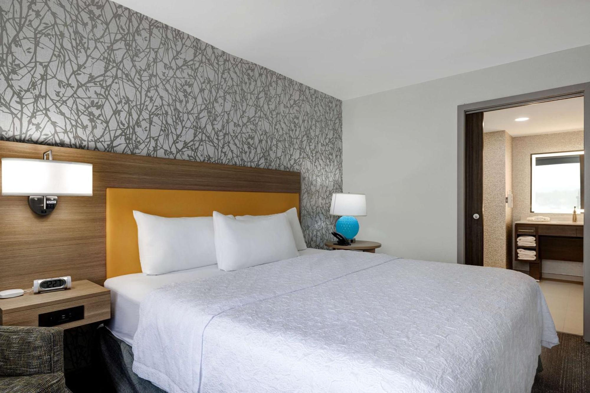 Home2 Suites By Hilton Wilkes-Barre Exterior photo